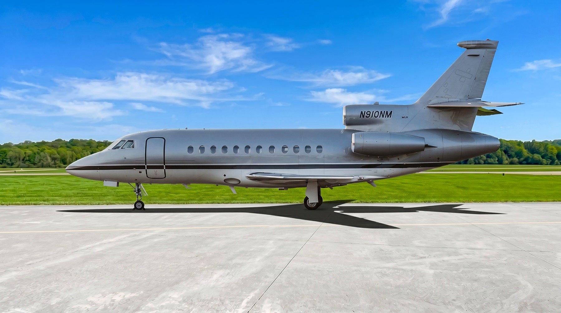 Falcon 900B N910NM